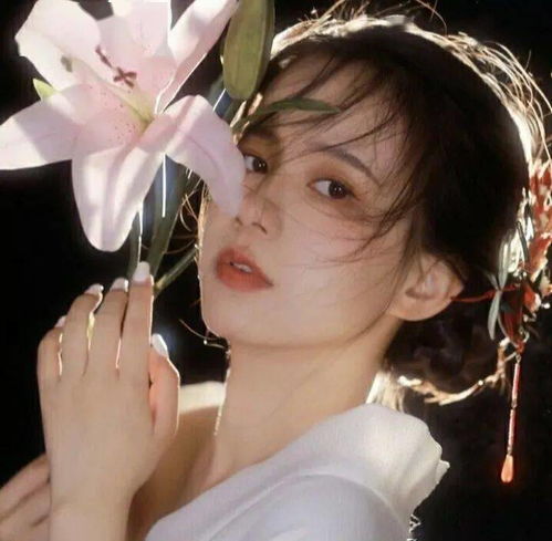 女生头像因为喜欢,可迎万难