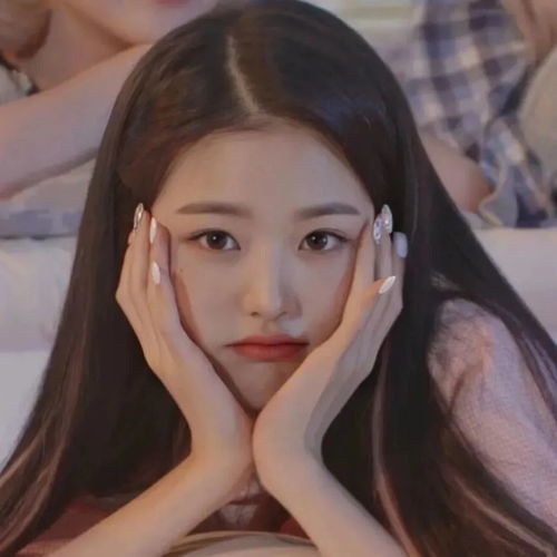 头像沙雕的美少女