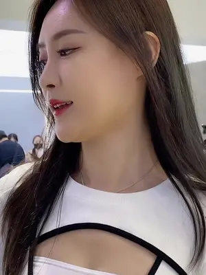 这个侧面太美了美女优雅气质完美身材儿