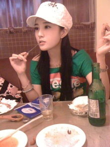 民间美女爆红网络青春可人秒杀一线女星