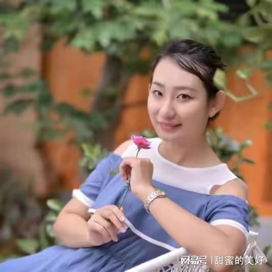 43岁微信头像女婚姻