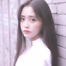 清新白衣古典美女图片