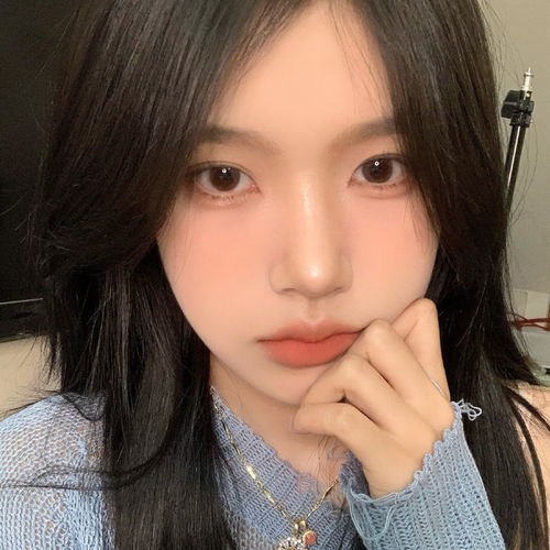 山色烟雨蒙蒙落尘女生头像纯欲