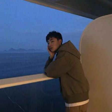 时尚男生头像高清图片,个性帅气又独特的男生