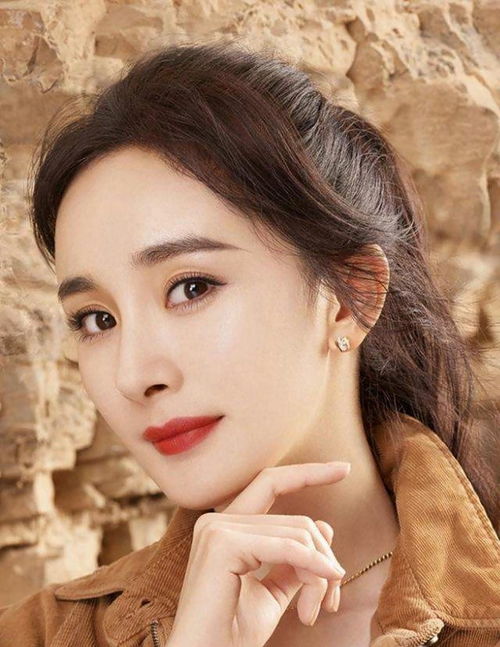 刘诗诗被质问为何婚礼没请杨幂,一句话霸气回应