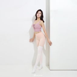 韩国网红健身美女拍摄写真苦练完美腰臀比