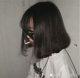 愿喜微丧女生头像你怕不怕我因为你,以后再也不笑了