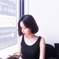 头像女生短发飘飘不及腰