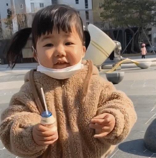 可爱小女孩头像韩国大叔