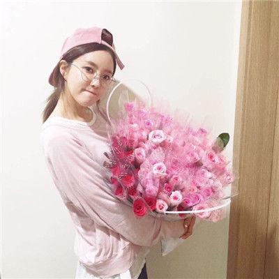 粉色系女生头像可爱小仙女2018我很想私奔但是只有我一个人