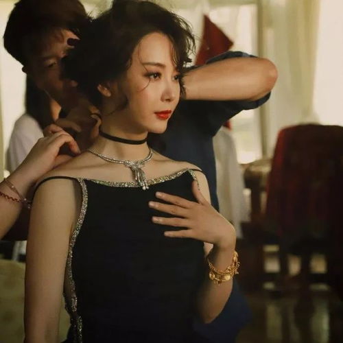 43岁陈数手撕小三连董卿都自叹不如的女人,到底有多美
