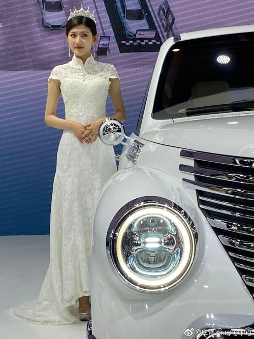 读图成都车展美女车模云集