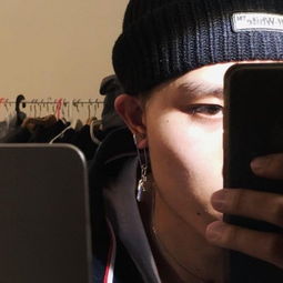 孤独伤心的男生个性头像