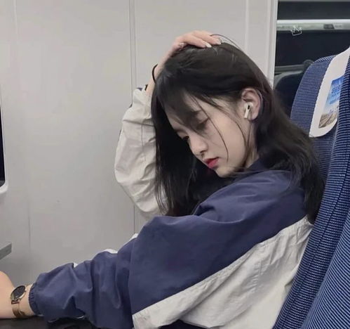 超a女生头像.