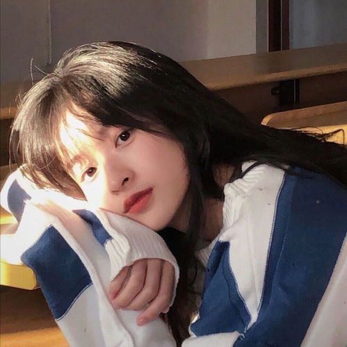 小女孩头像可爱呆萌杨紫化