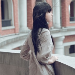 长发素颜女神小清新写真图片