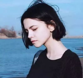 女生发型惊艳指南做对发型穿对衣,形象脱胎换骨
