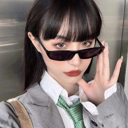 头像依赖别人是这个世界上最没有安全感的事