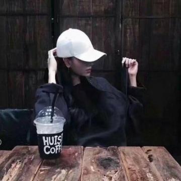 qq女生用的霸气头像戴帽子的你不需要鸡汤你需要巴掌