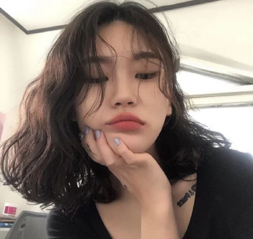 发际线高的女生,多留这几款发型,显瘦又女神,对发量没要求