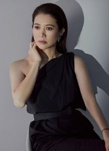 明星美女袁咏仪成熟魅力写真图片