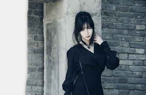 jk少女,黑白色调营造的颓废感摄影