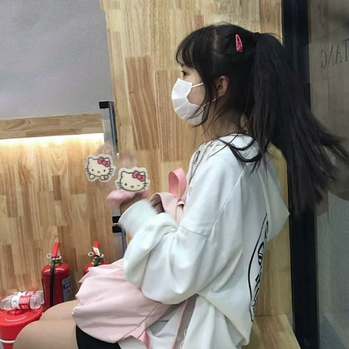 甜妹头像风很清澈,从头到脚都很快乐