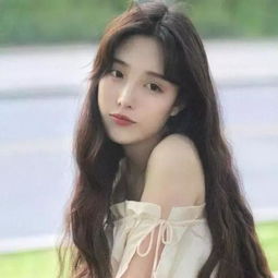ins风女生头像想含笑合群奈何孤独成性
