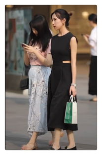 抖音冷艳小姐姐走红,霸气高冷气质,网友大哥的女人