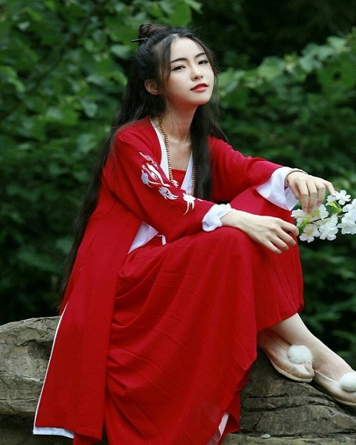汉服制作厂家遂宁汉服丝锦服装