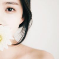 俏皮好看的长发女生qq头像你喜欢没刘海的妹子吗