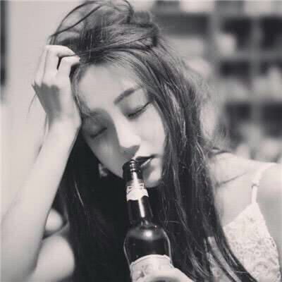 qq头像女生霸气高冷范吸烟抽烟