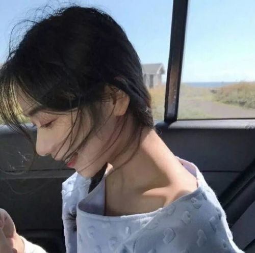 厌世慵懒蓝色风头像女