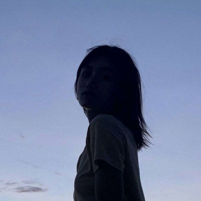 微信头像女背影唯美侧面好看的伤感头像女