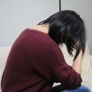 抑郁症女生头像真人学生版焦虑