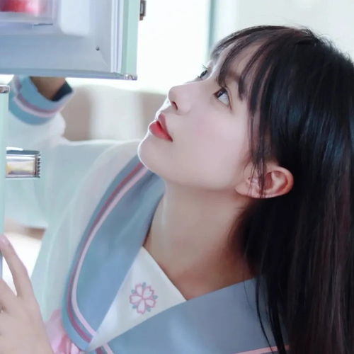 女生头像干净女头