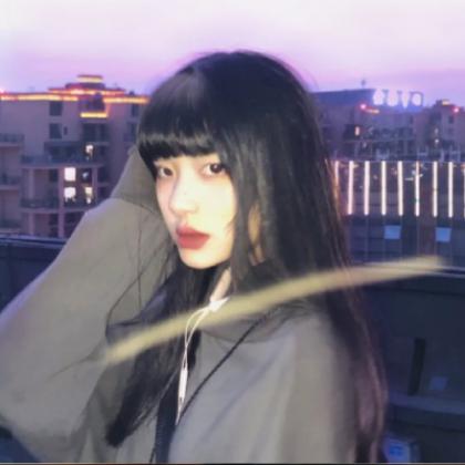 qq女生霸气头像,比较冷酷的美女
