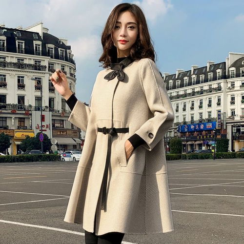 小姐姐超会搭小个子女孩这样穿外套,显高显瘦还有气质