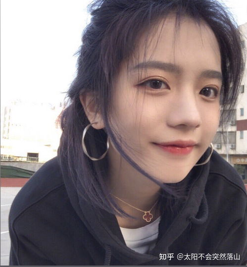 染什么发色显白蓝黑太普通了