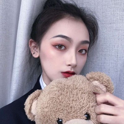优质女头高冷霸气爱上你高冷的眼神了