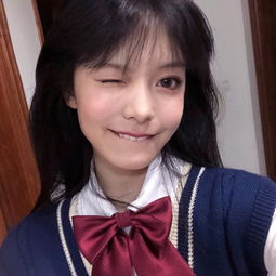 人总是太过执着于第一眼看中的东西小清新气质阳光佛系女生头像