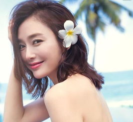 她是李小璐的闺蜜,为了黄晓明赔千万巨款,如今38岁美如少女
