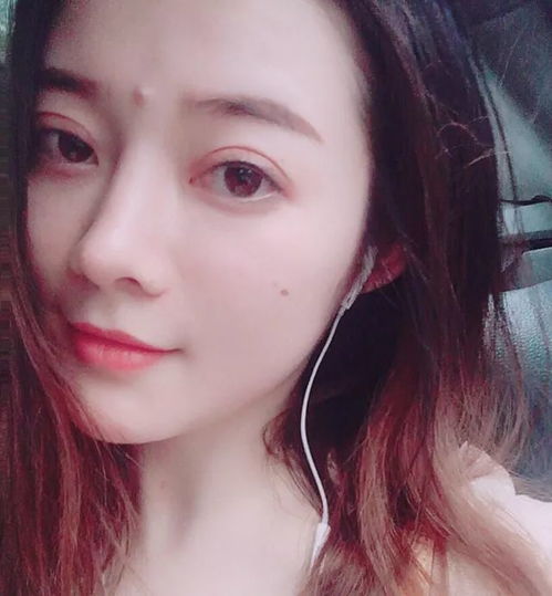 可爱俏皮的真人头像