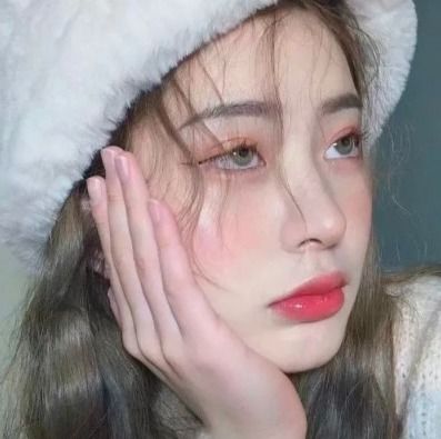 笑起来特别甜的女生,嘴唇会具备这3特点,全占铁定是女神