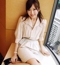日本最美女议员全裸高调做女优