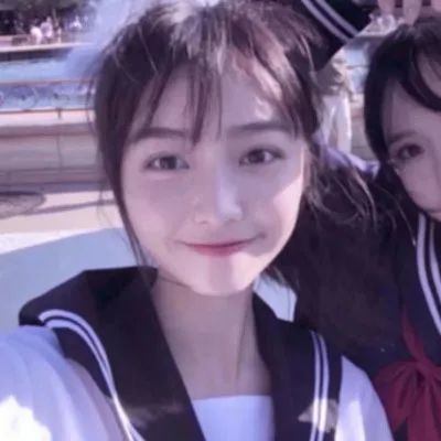 闺蜜头像一人一半真人2张分开真人闺头