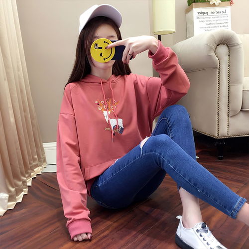 7080后女人,多穿这些精致减龄的卫衣开衫,让你赚满回头率
