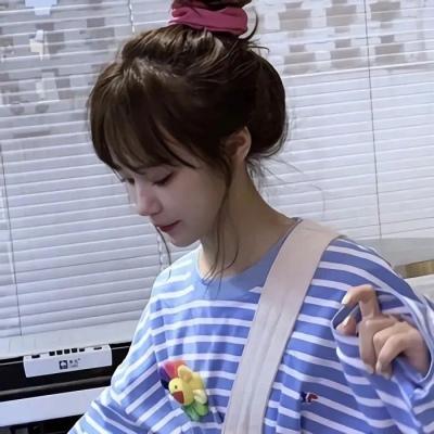 活泼跳跃女生可爱俏皮呆萌网名月下追梦可爱点