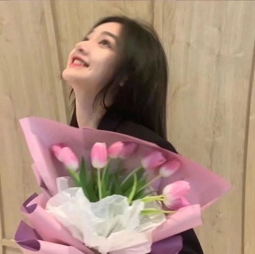 女生头像毕业后你身边的人还是ta吗