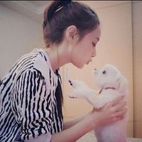 萌女和狗唯美女生头像图片扣扣居